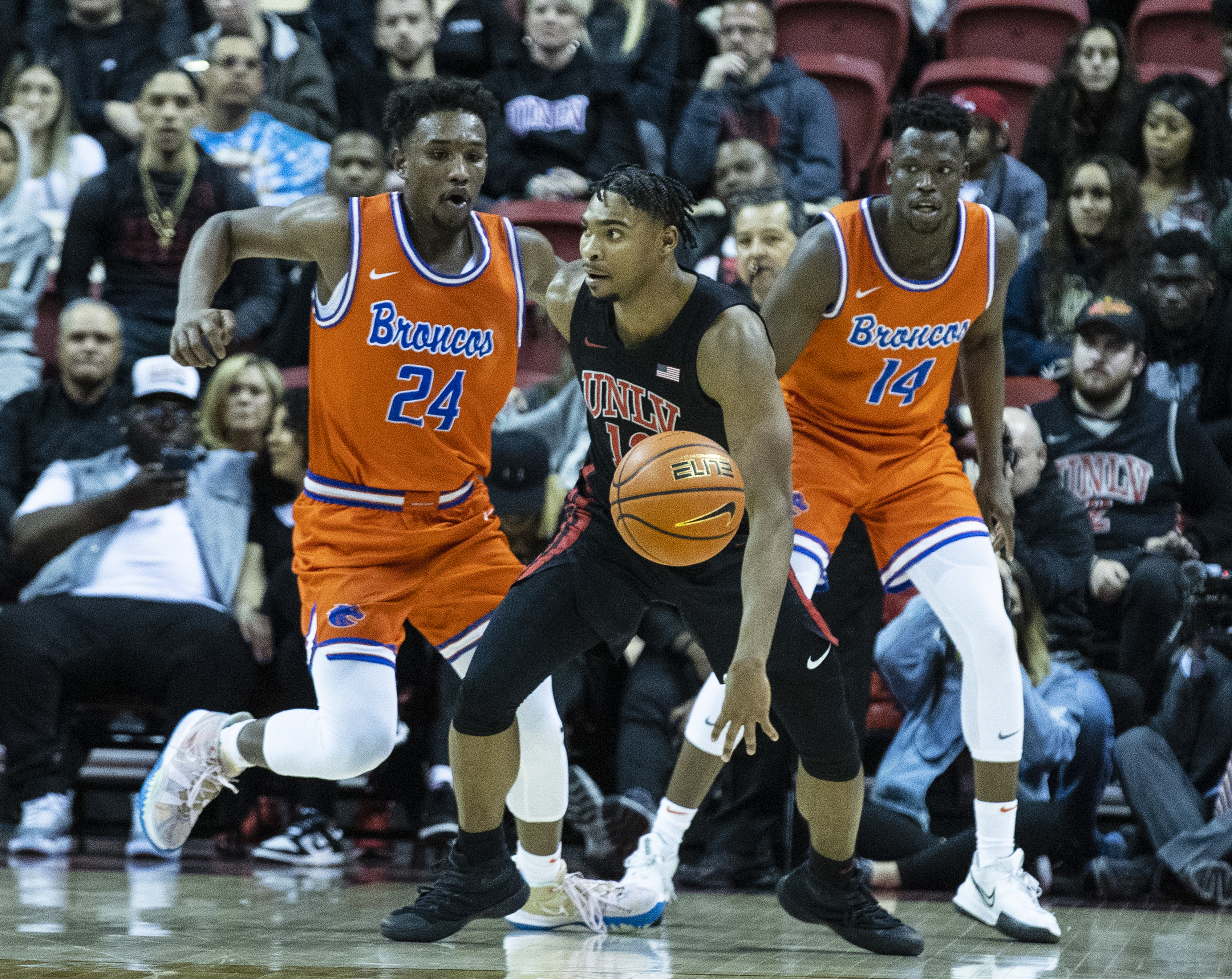 UNLV unable to extend streak, falls 86-76 to Boise State