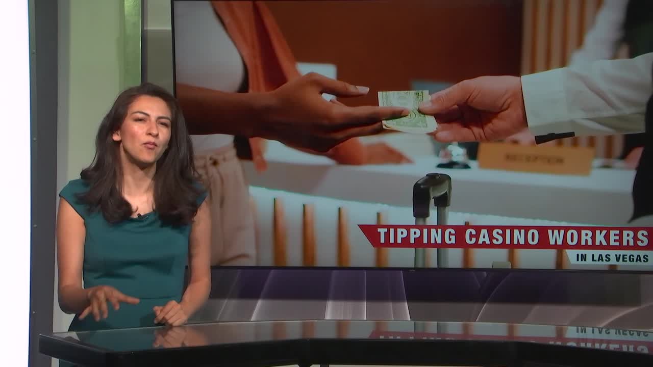 How much should you tip casino workers?