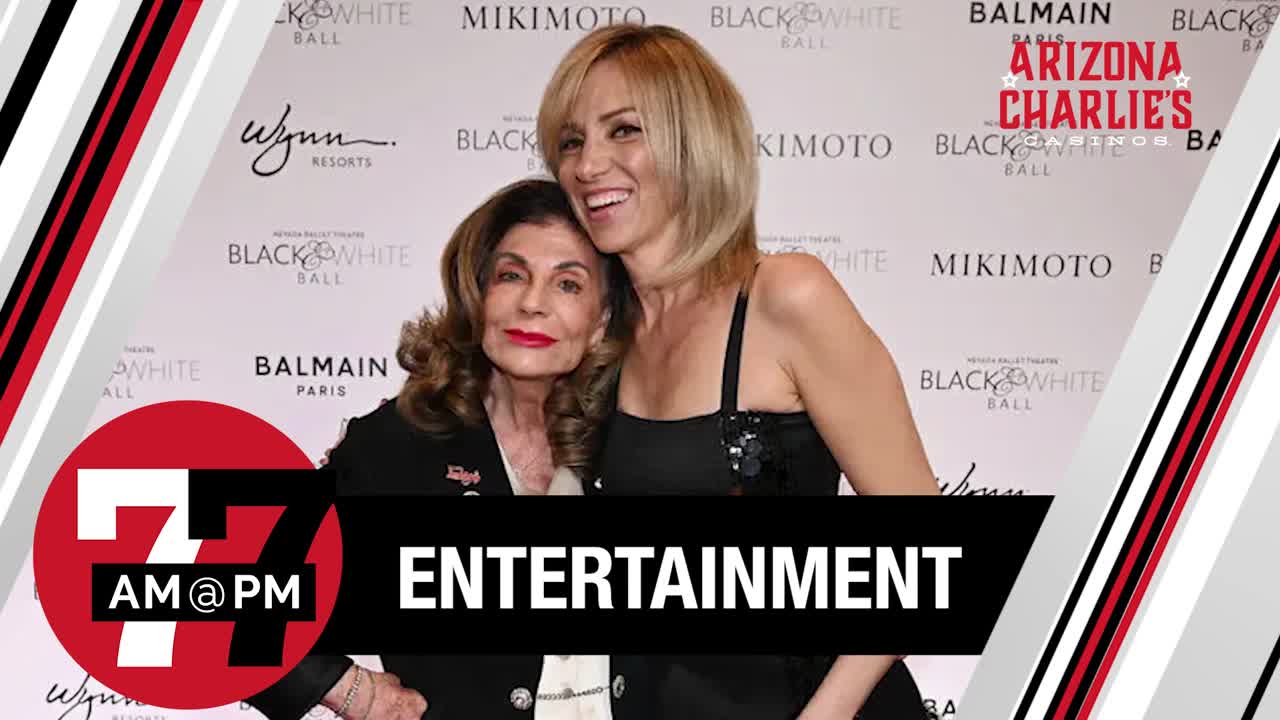 Pop legend accepts prestigious honor, blazes through performance