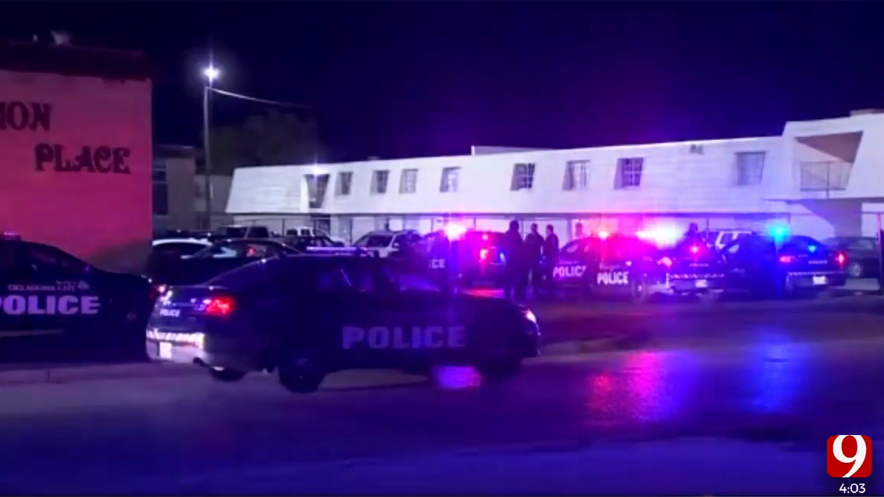 Police Search For Suspects After 1 Shot During Attempted Armed Robbery ...