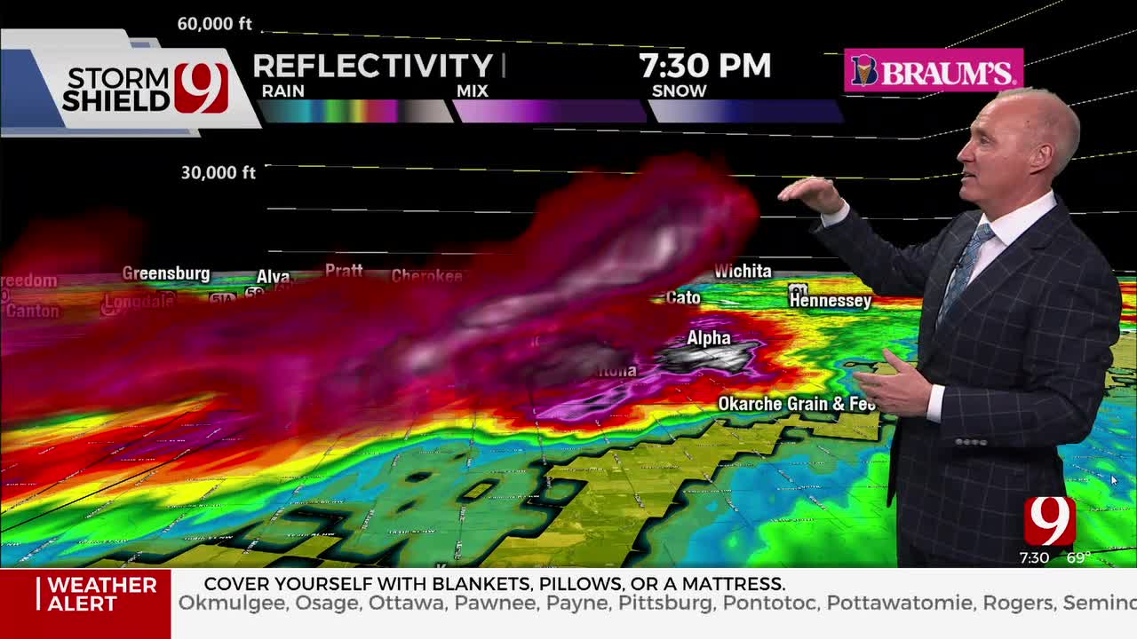 David Payne Tracks Damaging Hail Core In Kingfisher County