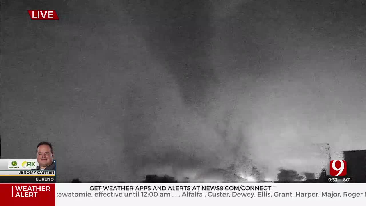 Tornado On The Ground Near El Reno - 9:37