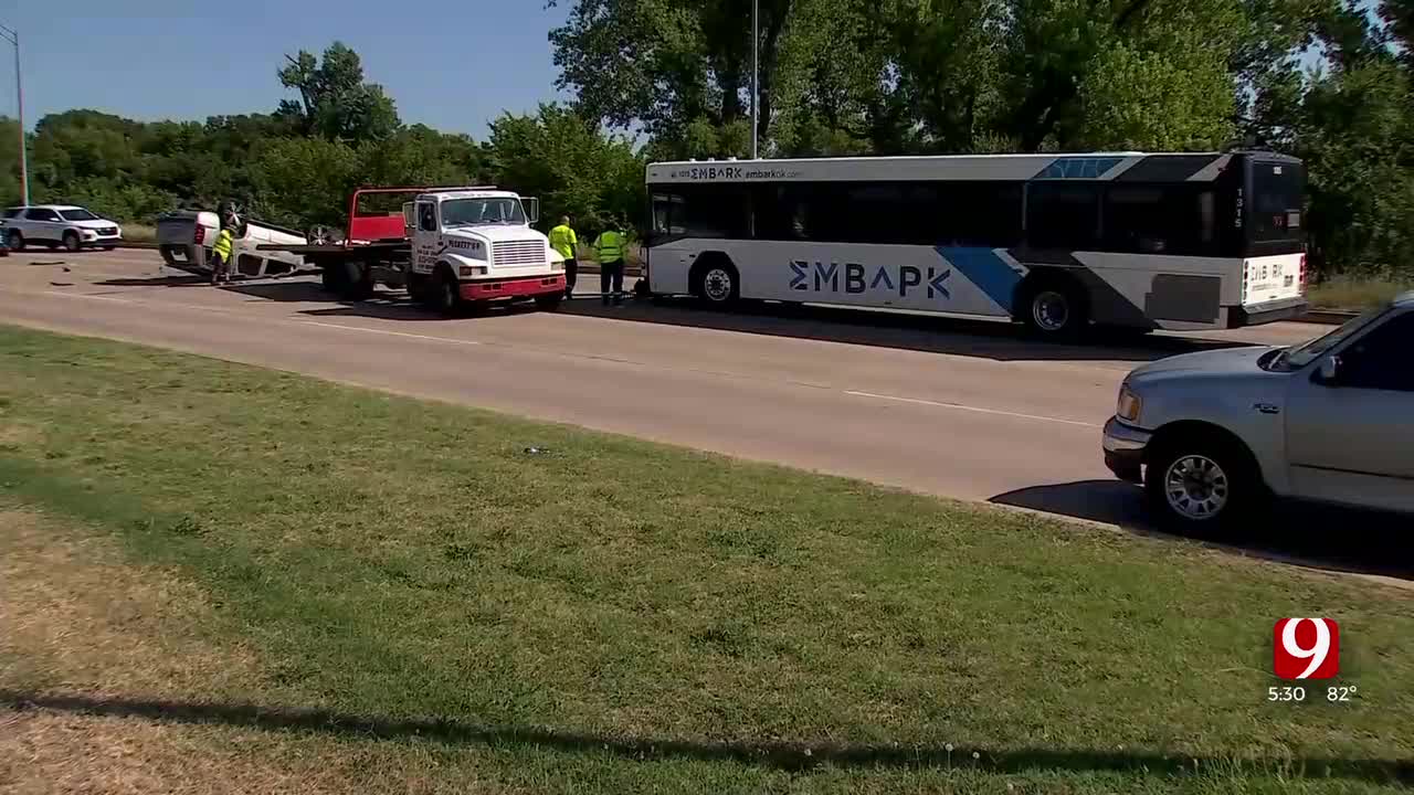 2 Injured Following Crash Between Bus And SUV In SW OKC