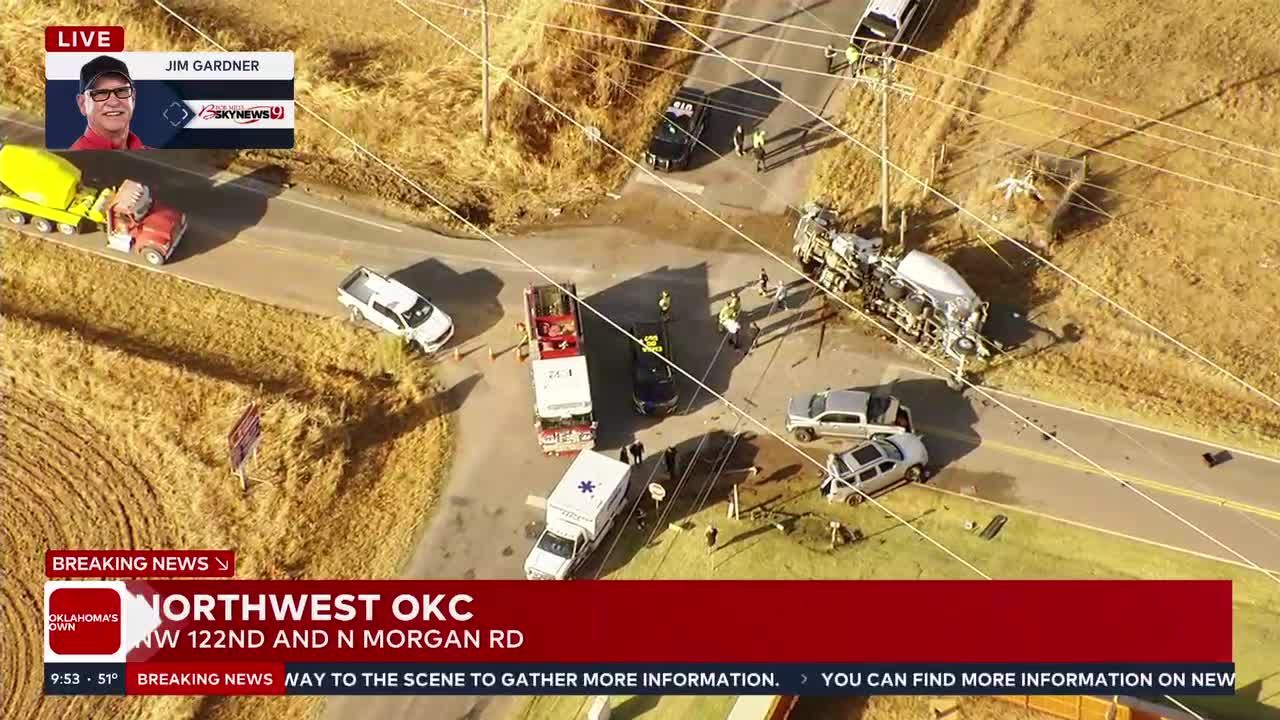Intersection Closed In NW Oklahoma City Due To MultiVehicle Crash