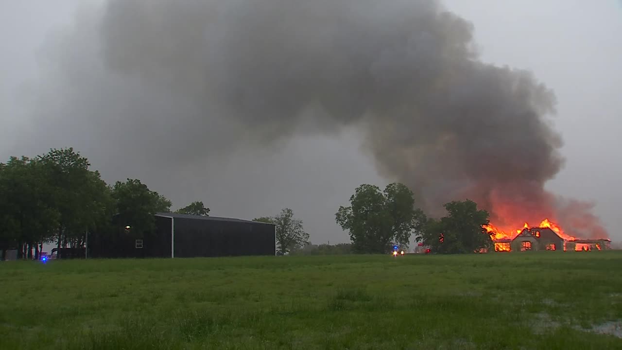 Firefighters battle SE OKC house engulfed in flames