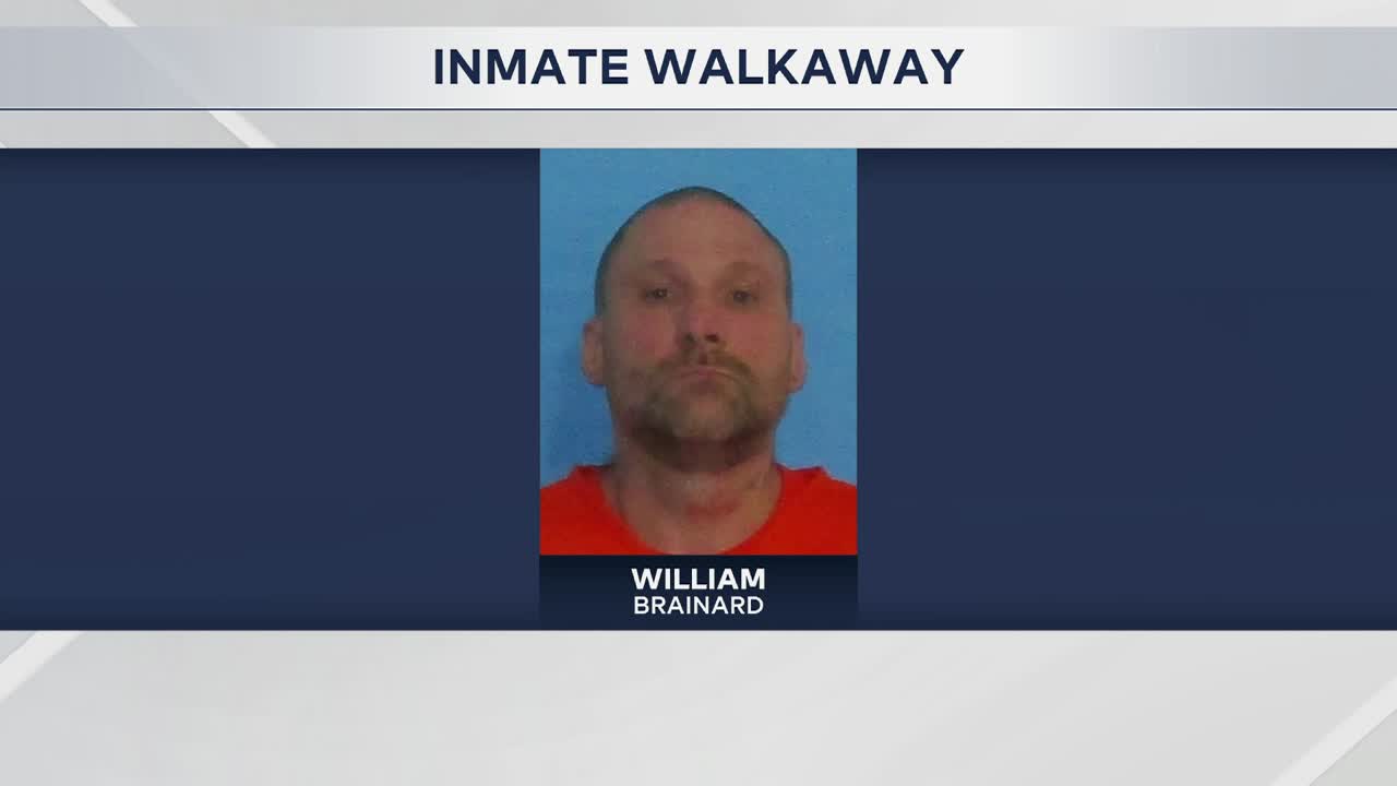 Inmate walks away from NE Oklahoma City correctional facility