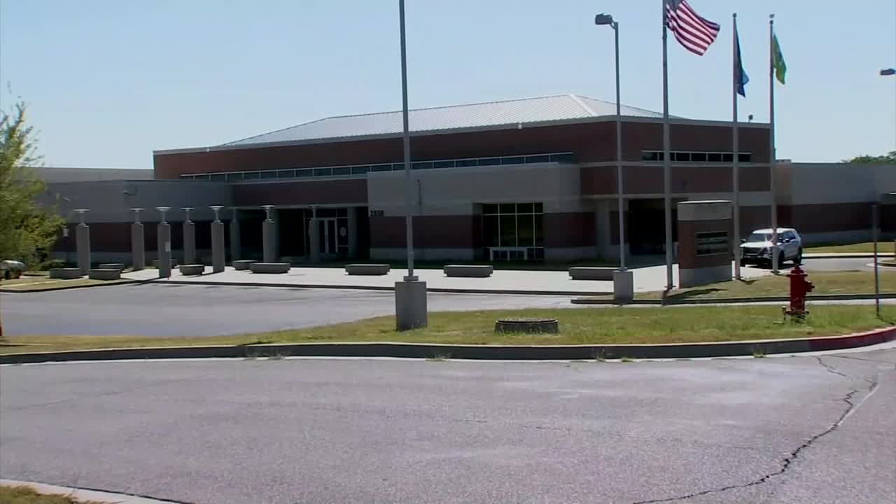 In-progress deal could move OKC inmates to Cleveland County Detention Center