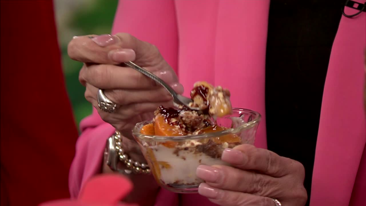 Oklahoma chef shares no-bake peach cobbler recipe, discusses healthy living tips