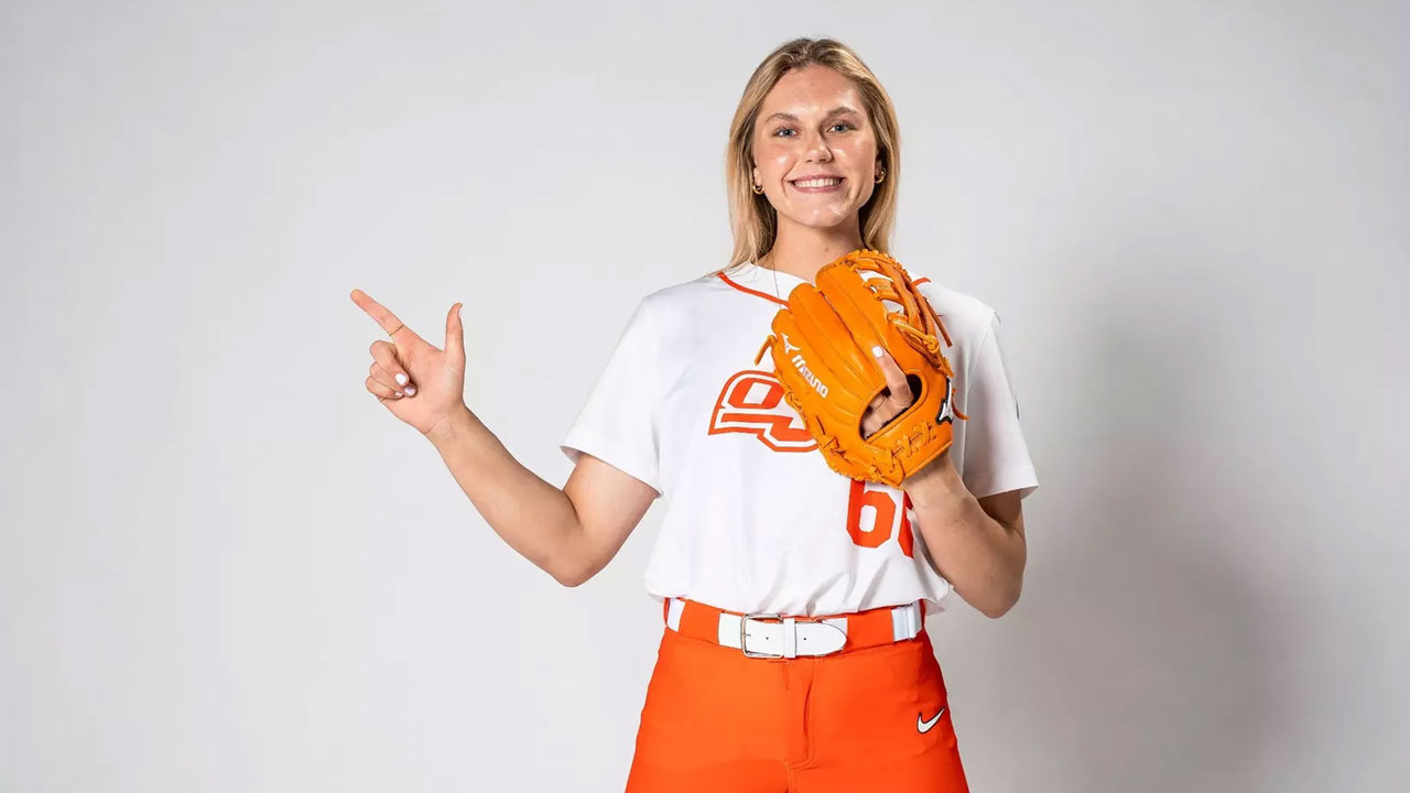 All-American Pitcher Ruby Meylan Signs With Cowgirl Softball