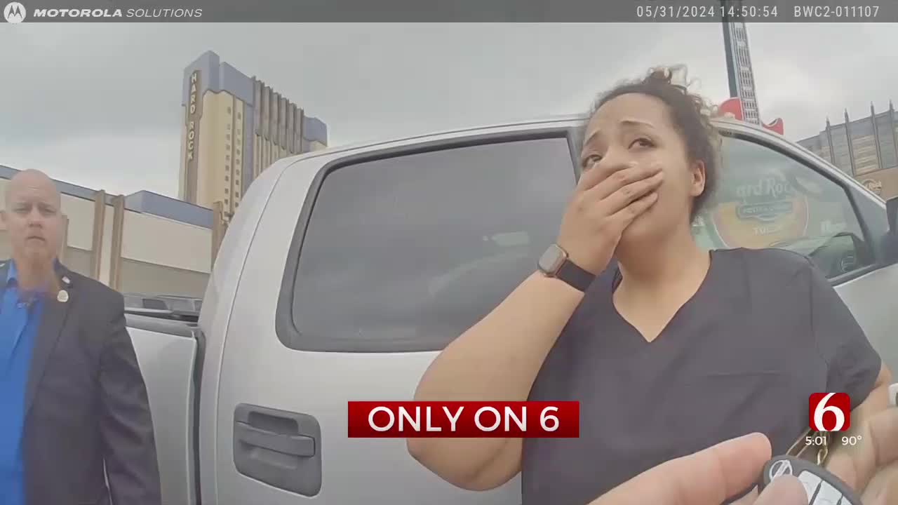 Read more about the article Body camera video shows police interacting with woman accused of leaving her child in car at casino