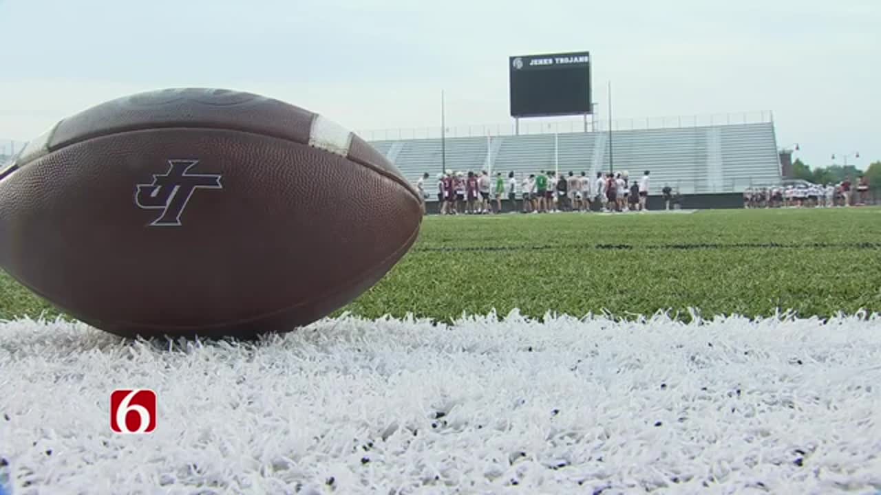 “Really good first two days”: A meeting with Jenks and Sapulpa on the second day of fall training