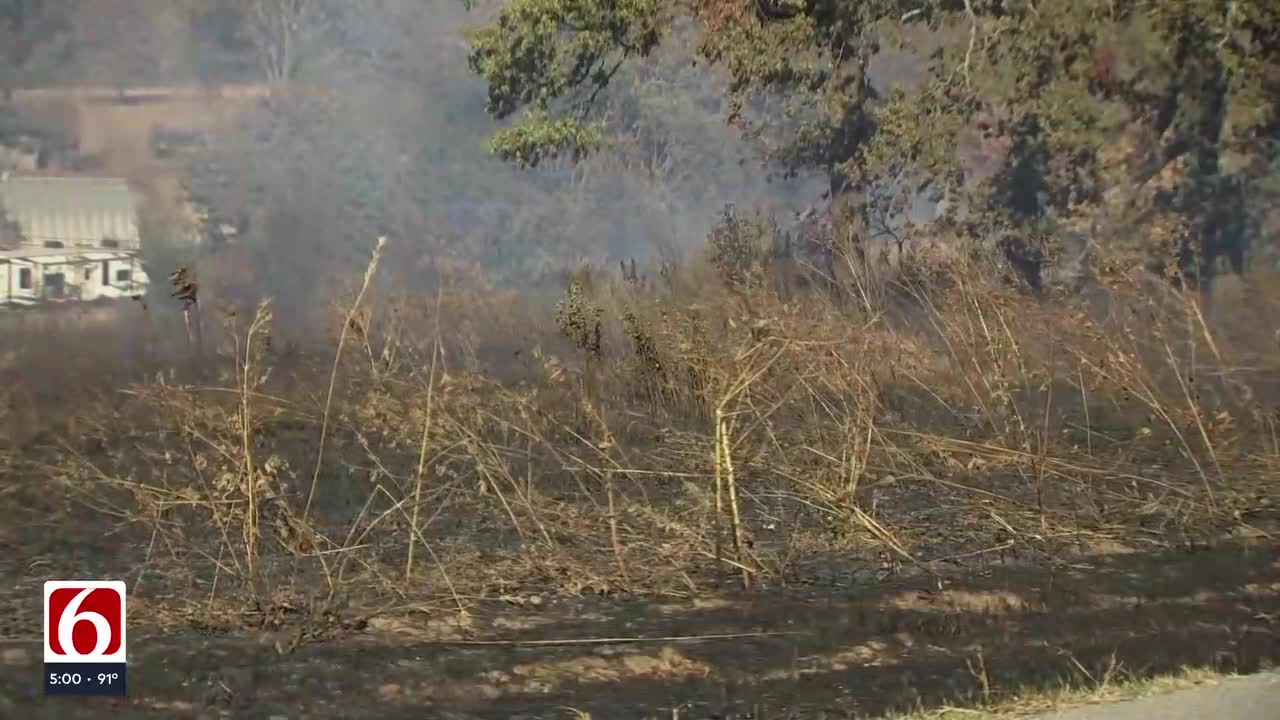 Crews Fighting Large Claremore Grass Fire