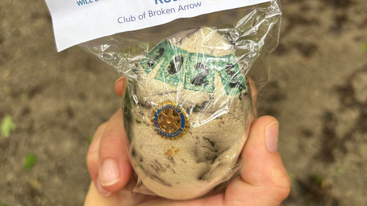 Broken Arrow Rooster Days egg found 2 days into contest
