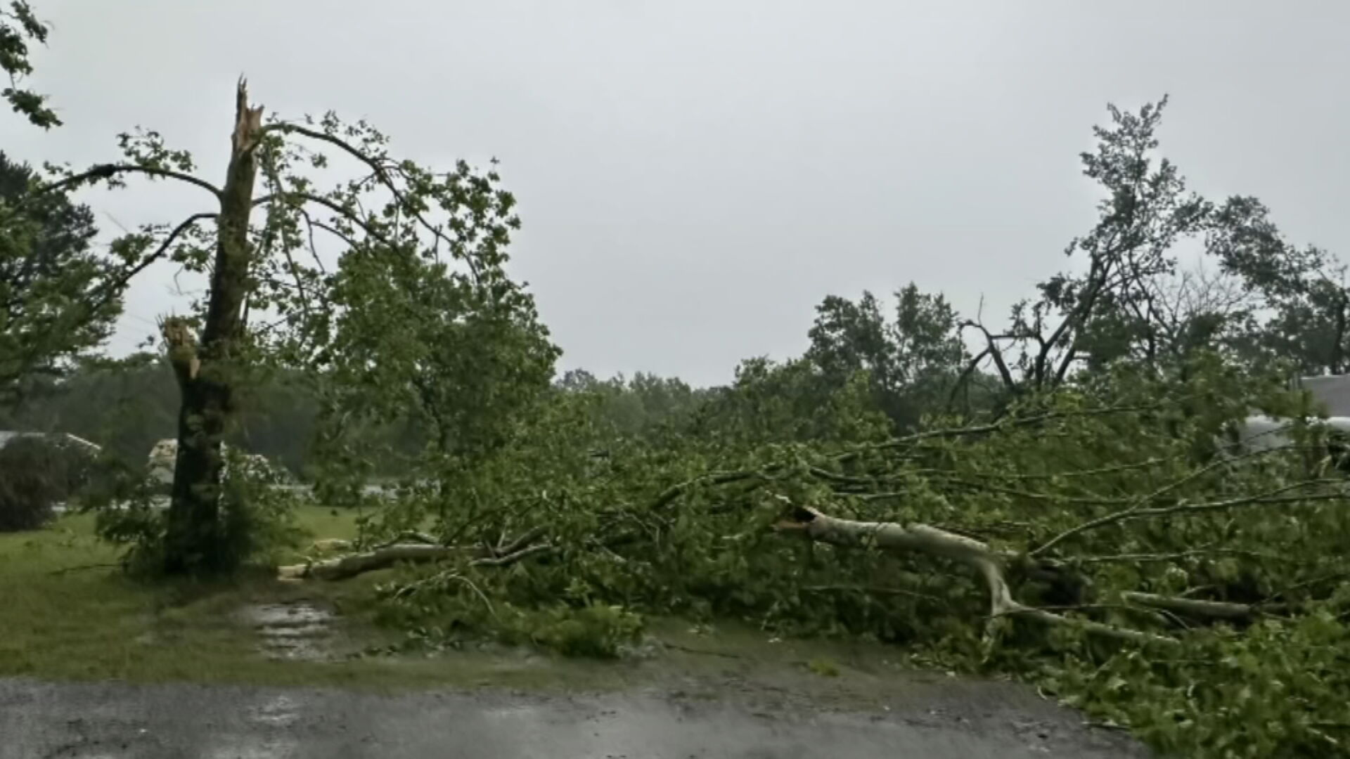 How to report storm damage to Oklahoma emergency management
