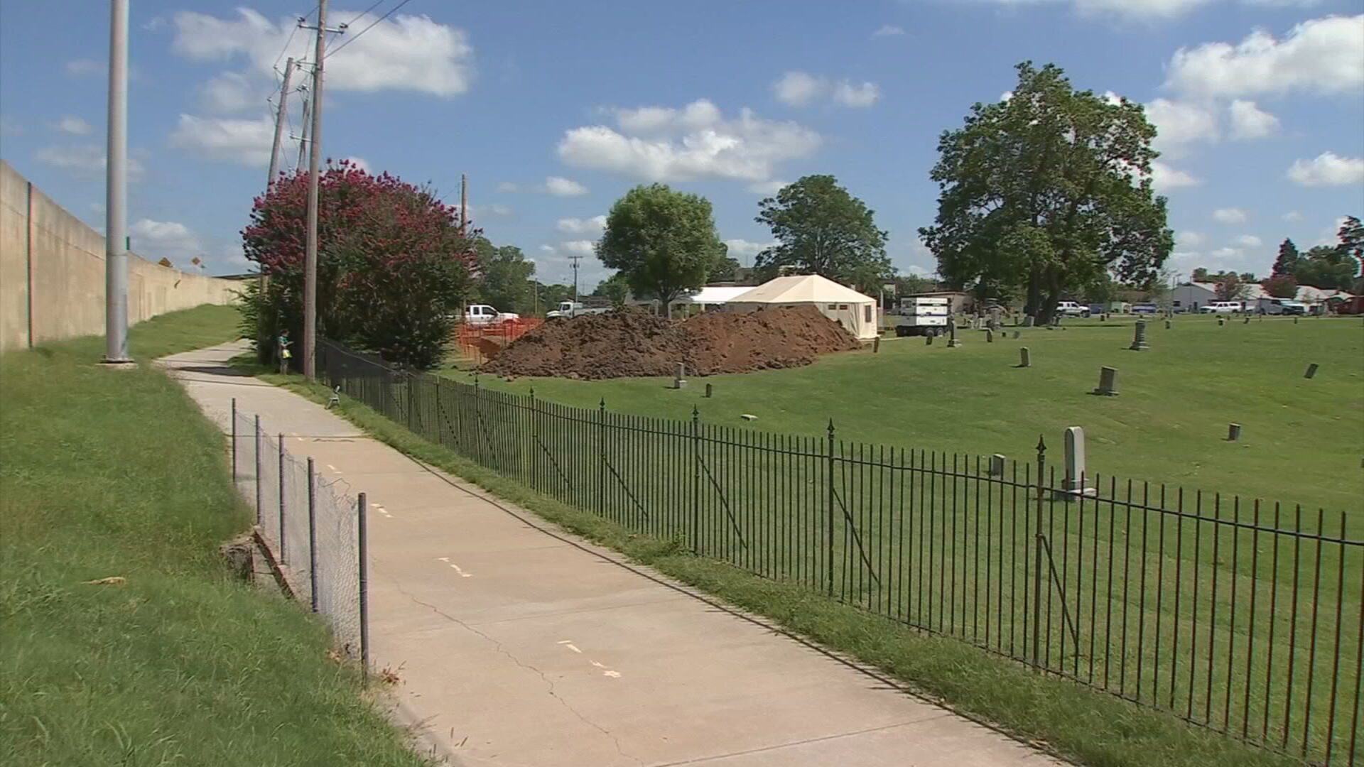 Mayor requests $995K for final Tulsa Race Massacre grave search