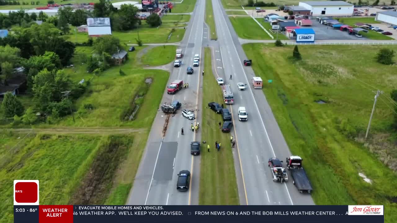 2 killed, multiple injured in 4-vehicle crash south of Muskogee