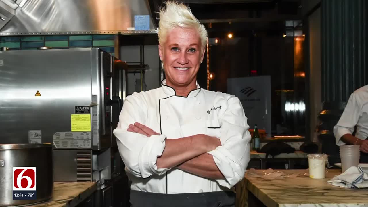 Anne Burrell, Food Network star, dies at 55
