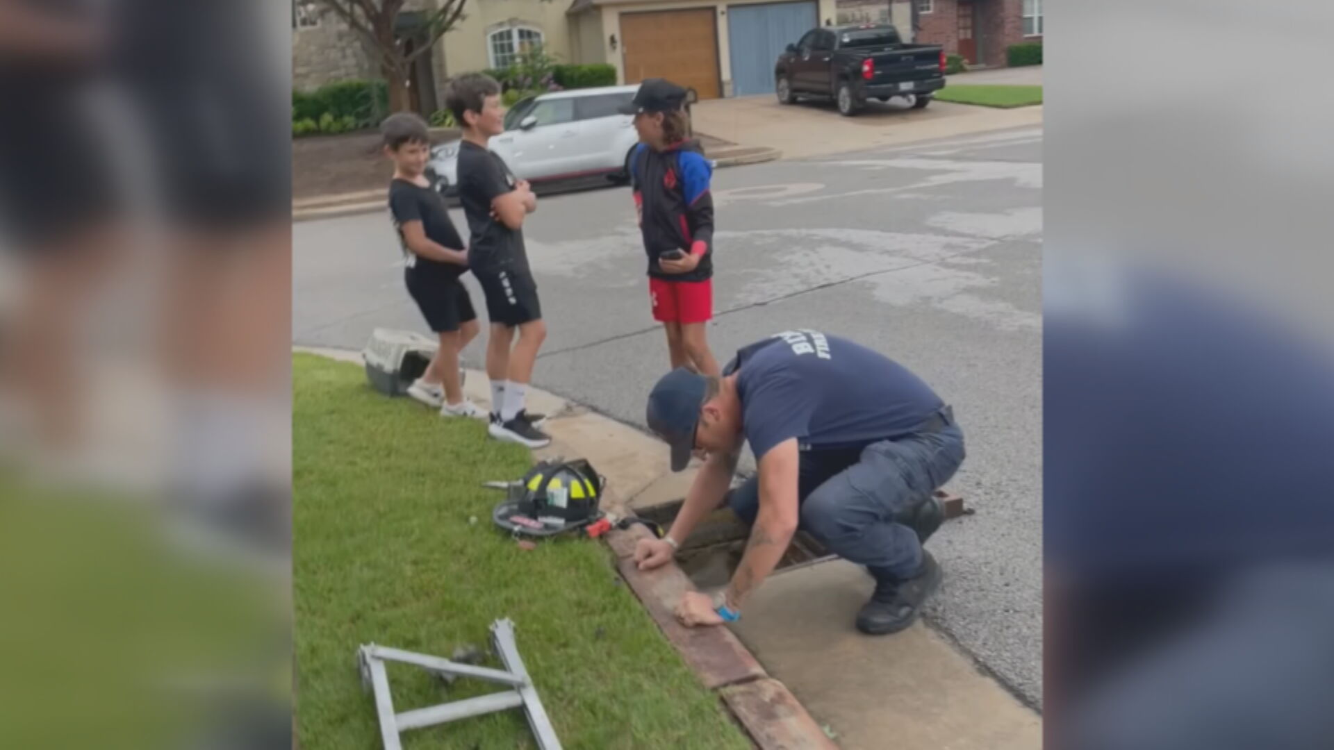 Bixby firefighters rescue ducklings from storm drain