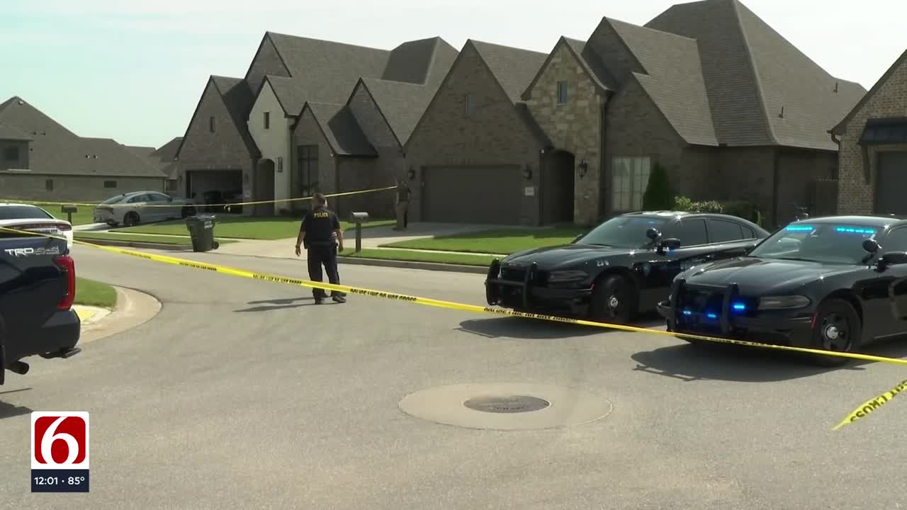 Owasso Police investigating after 2 found dead inside home